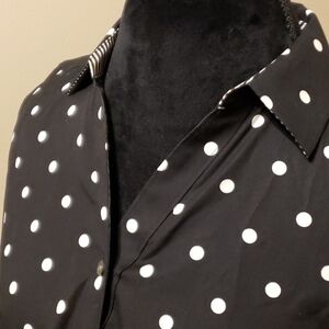 Talbots black white polka dotted short sleeve